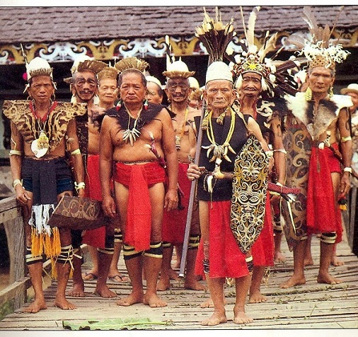 Siapakah Orang Asli Pribumi Indonesia? - Zenius Blog