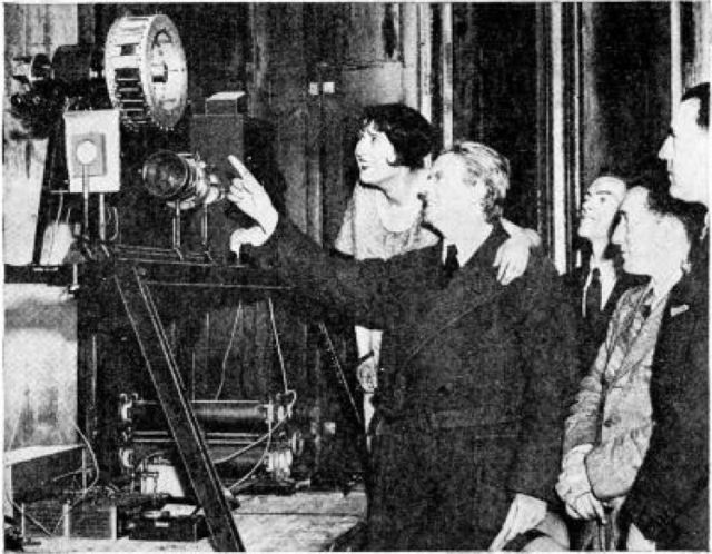 Sejarah Hari Televisi Sedunia dan Dampaknya untuk Kita (21 November) 65