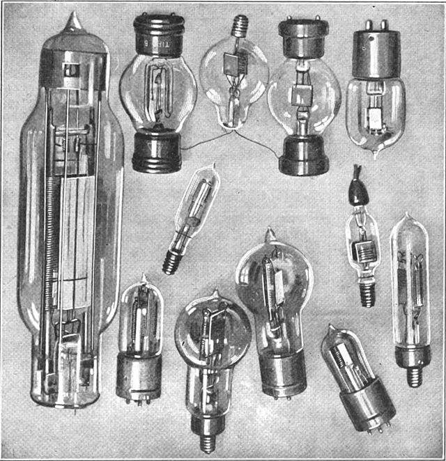 Vacuum Tubes (Foto: Public Domain)