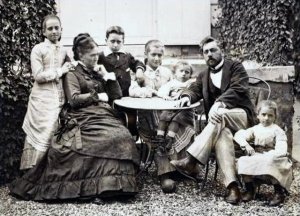 Potret keluarga Gustave Eiffel