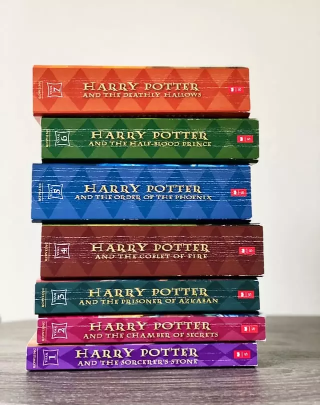 Koleksi novel fiksi Harry Potter