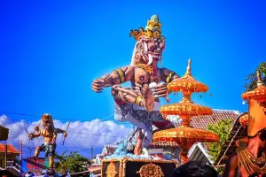 Contoh ogoh-ogoh yang ada di Bali Zenius Education