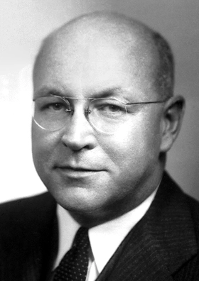 Wendell M. Stanley, kimiawan asal Amerika Serikat yang mampu mengekstraksi virus di tahun 1935 hingga mendapat hadiah Nobel.