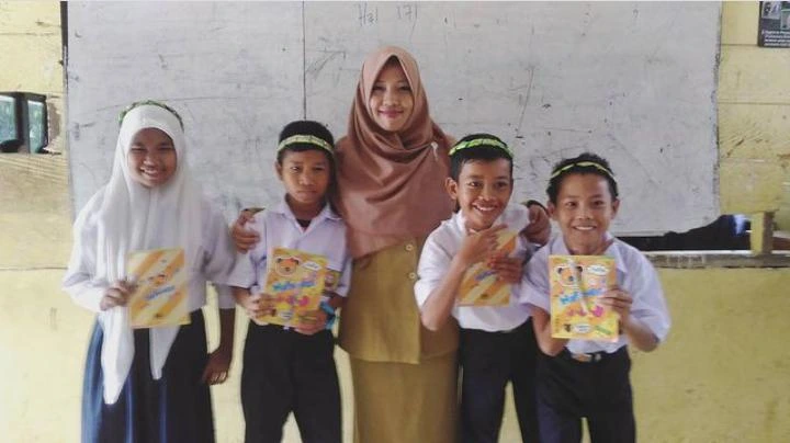 Cerita Ibu Lara saat mengikuti program SM3T di SMPN 1 Kecamatan Danau Paris, Aceh Singkil.