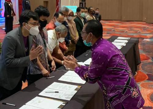 Penandatanganan MoU antara Zenius dengan Dinas Pendidikan Sulawesi Selatan pada 30 November 2020